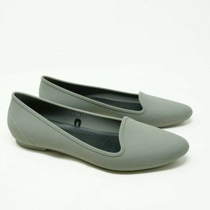 Crocs Comfort Eve Pointed Toe Loafer Style Ballet Flats Size 9 Smooth Grey